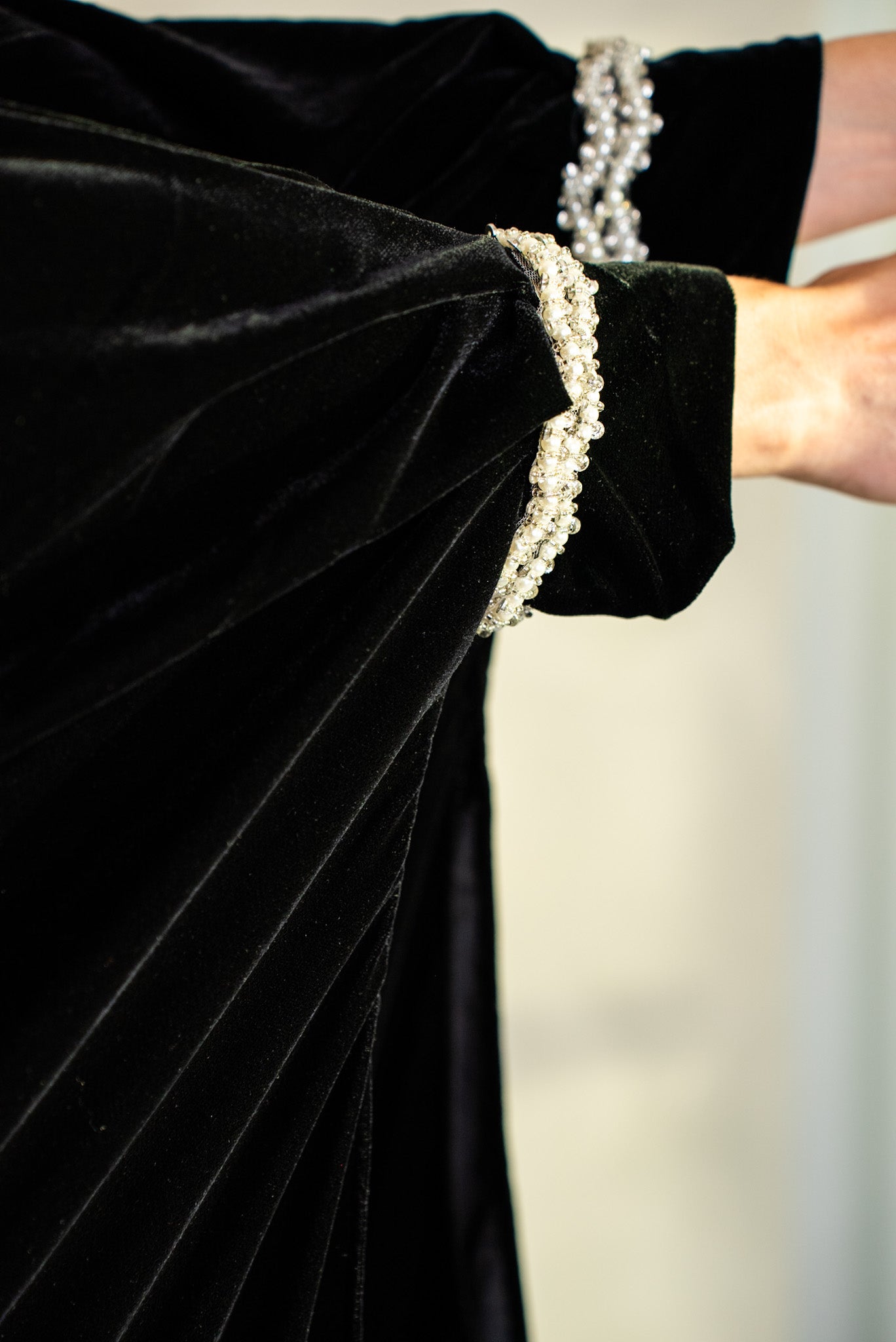 MIDNIGHT VELVET ABAYA